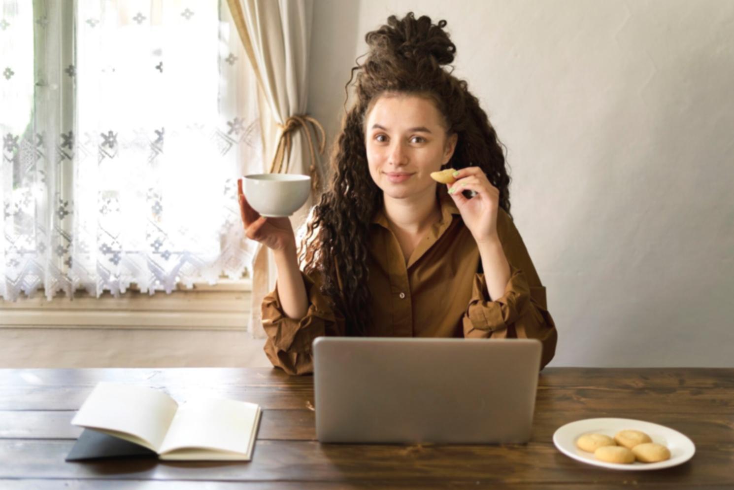 Tableur de suivi budgétaire mensuel avec catégories de dépenses organisées